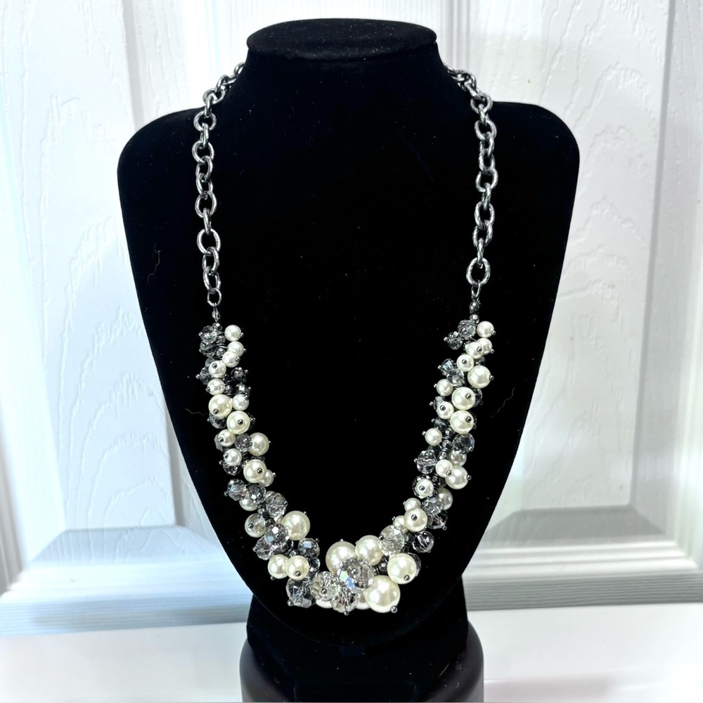 Simply Vera Wang Faceted Beads and Faux Pearl Necklace Signed